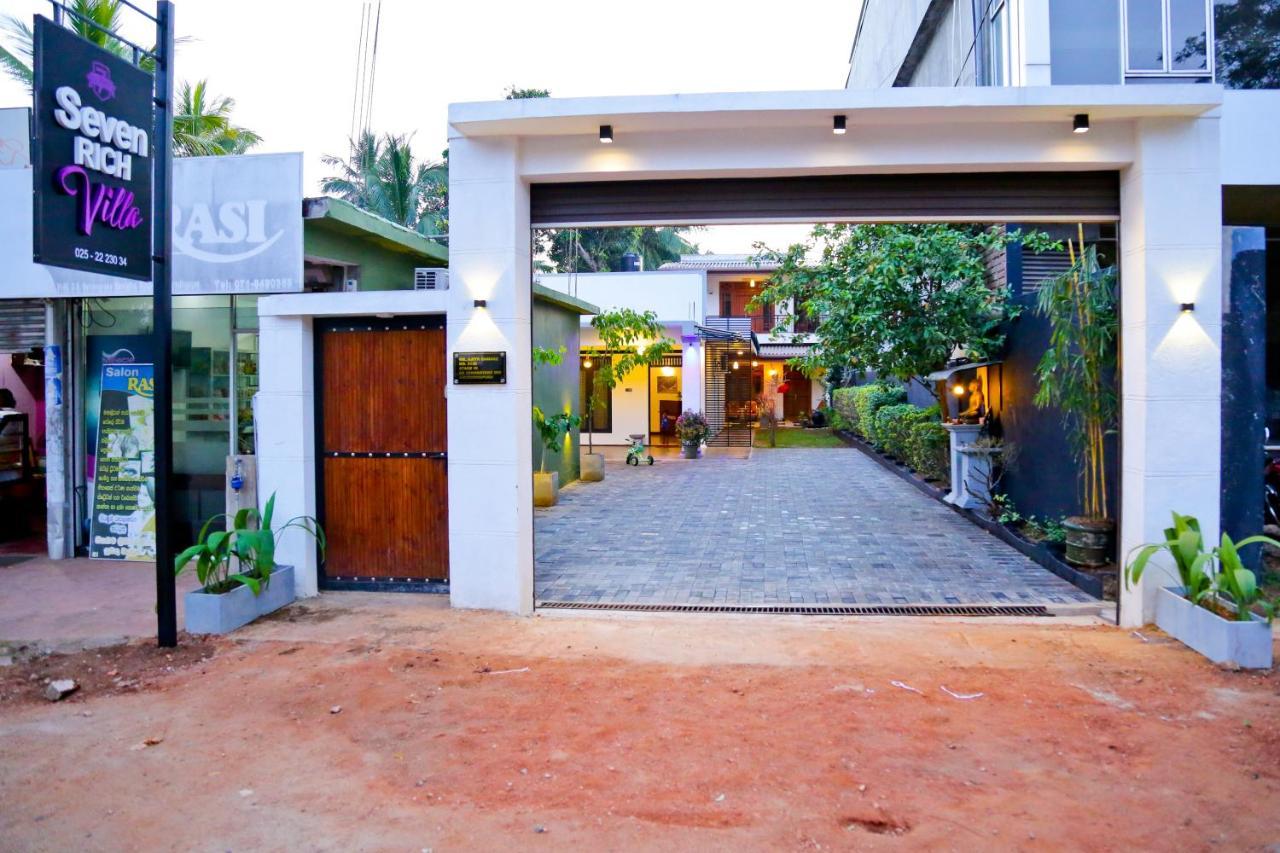Seven Rich Villa Anuradhapura Eksteriør billede